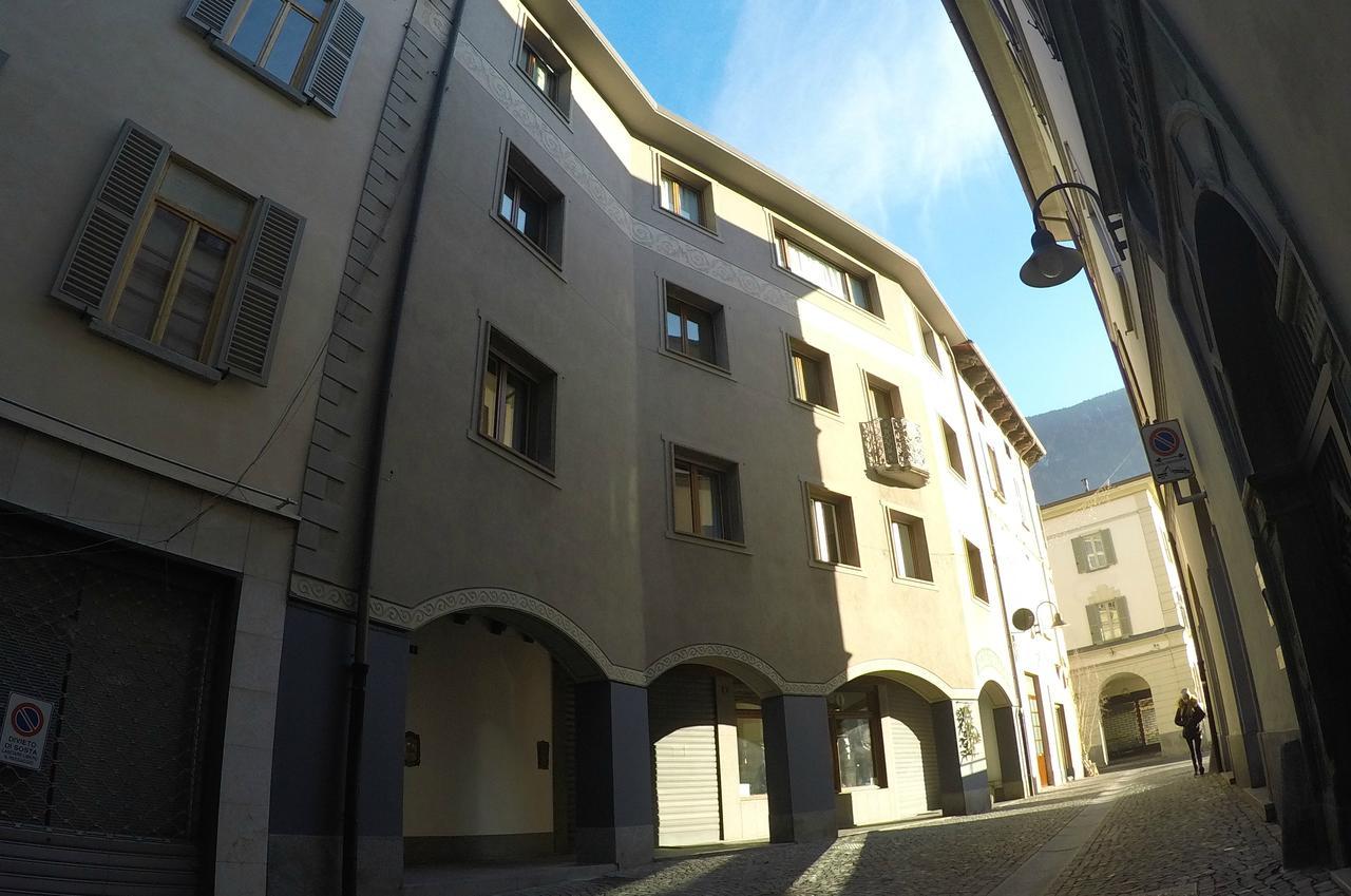 Relais Merizzi Tirano Exteriör bild